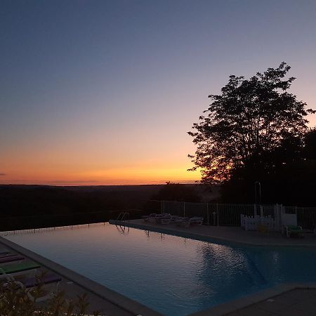 Domaine Des Compouzines Hotel Montignac-Lascaux Buitenkant foto