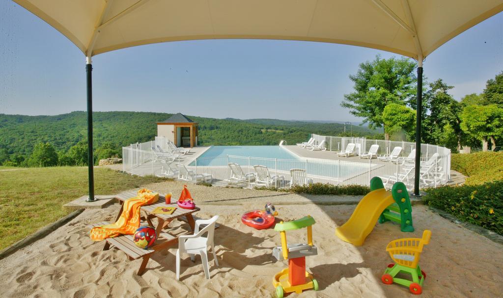 Domaine Des Compouzines Hotel Montignac-Lascaux Buitenkant foto