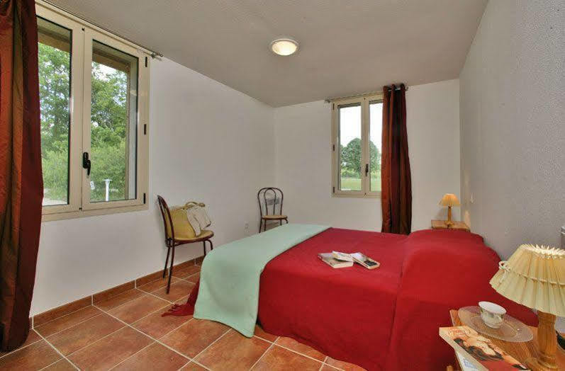 Domaine Des Compouzines Hotel Montignac-Lascaux Buitenkant foto